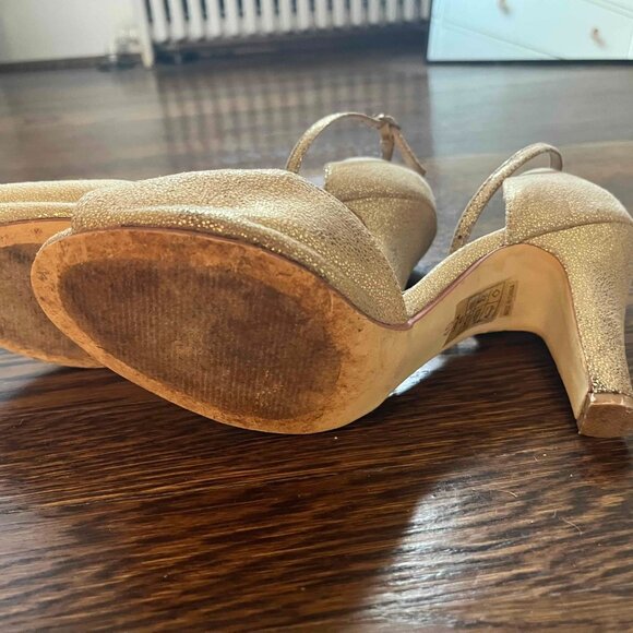 Chelsea Crew Lola heels in gold, size 40 - Picture 7 of 7